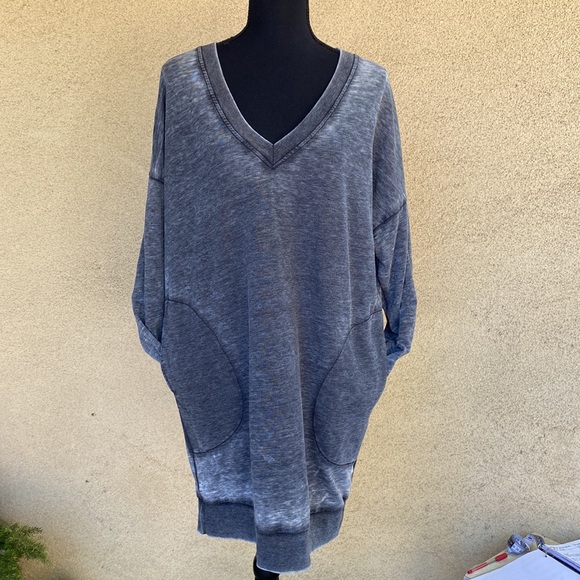 Young, Fabulous and Broke Sweatshirt - Picture 4 of 4